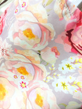 Cargar imagen en el visor de la galería, ROSES shoulder bag
