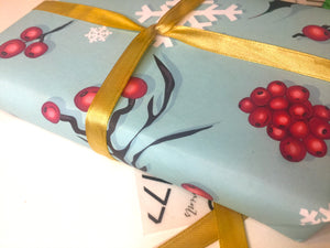 Holly Christmas wrapping paper (A3, pack of 10)